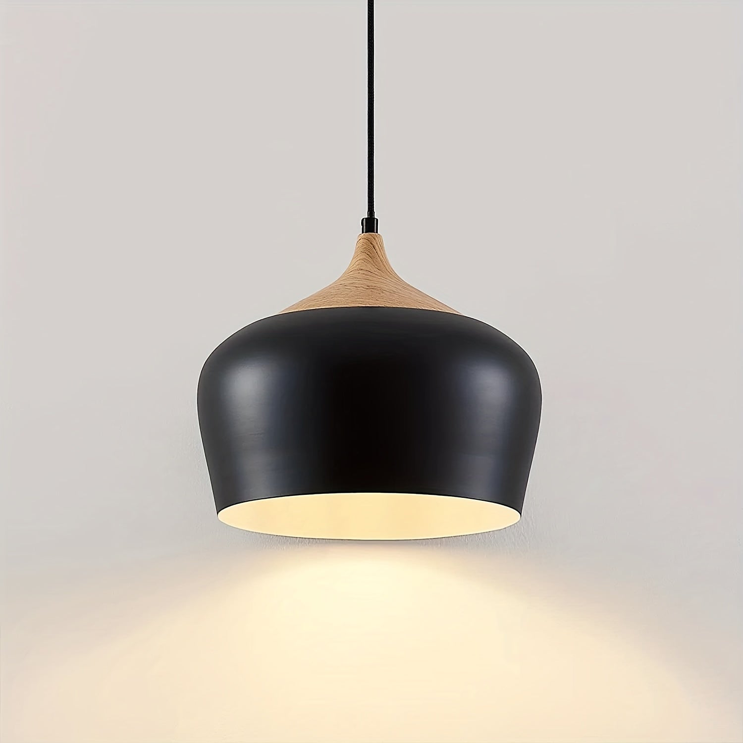 Arandela Moderna Minimalista de Hierro con Diseño en Madera Negra/Blanca - Ideal para Comedor o Isla de Cocina