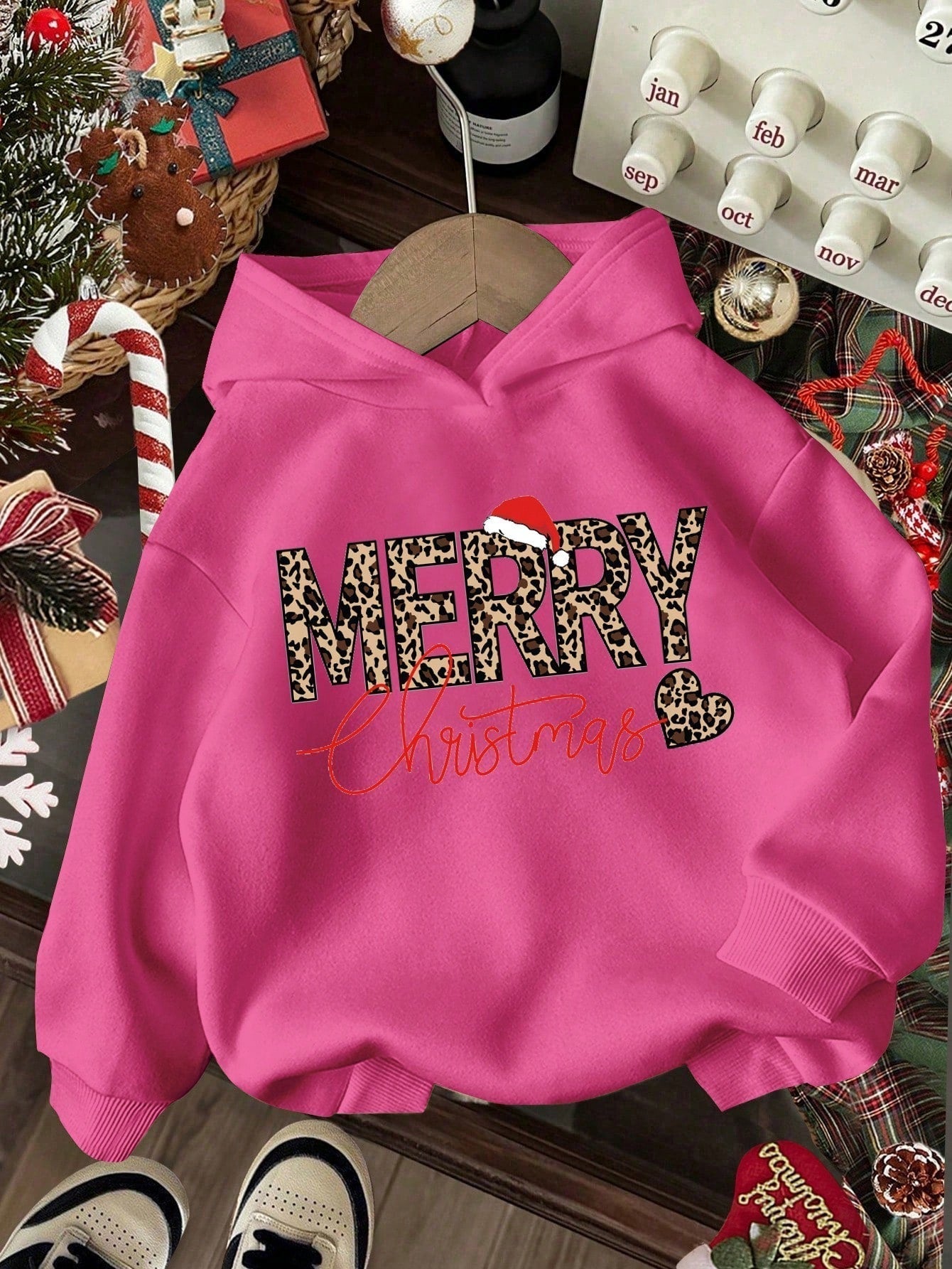 Ezwear jersey holgado de manga larga con estampado de arbol de navidad y texto "feliz navidad" en estilo minimalista y vintage con estampado de leopardo, para mujer