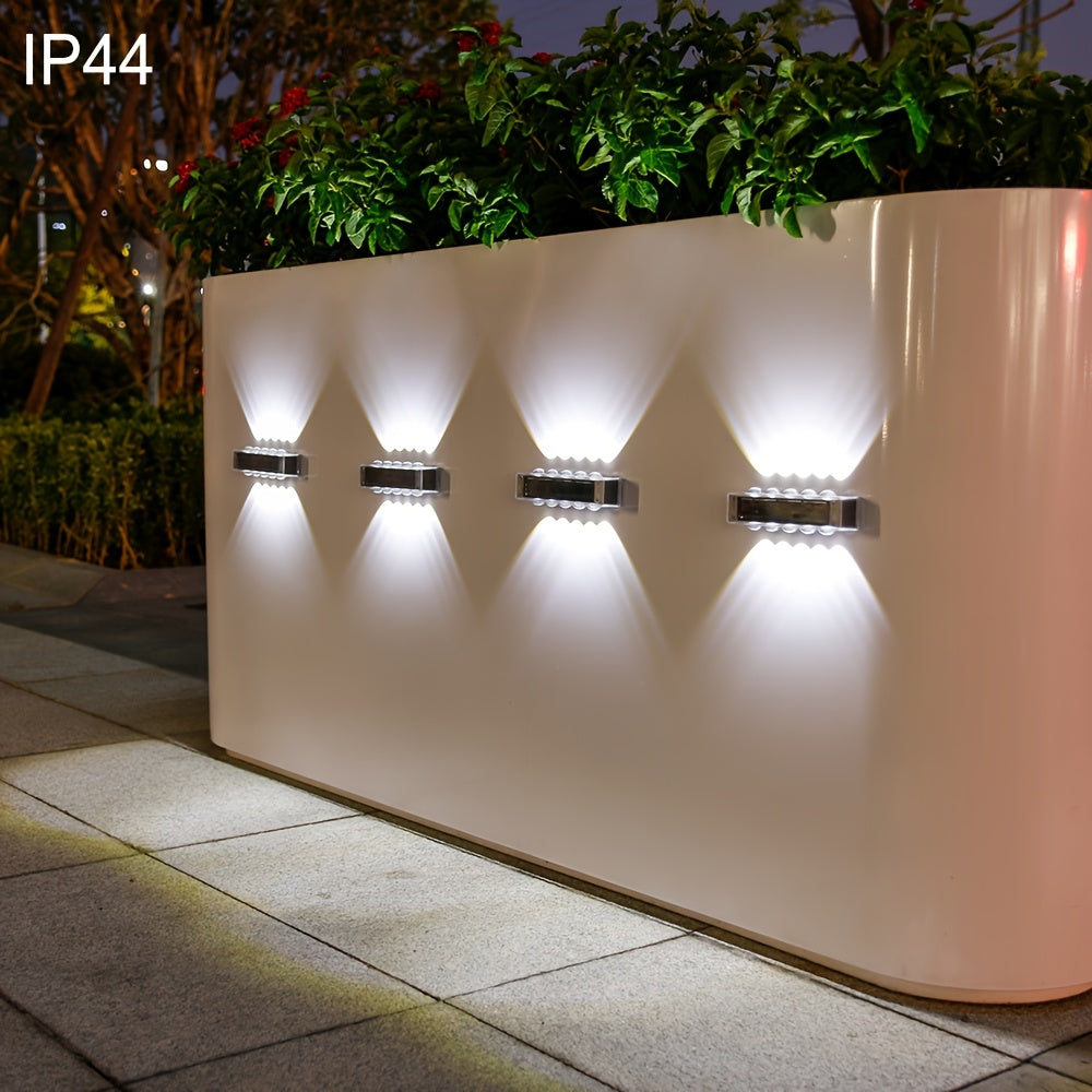 Luz de lavado de pared LED solar para exteriores con carcasa negra, montaje semi empotrado, control de sensor de luz, accesorio desmontable, sombra de plástico, batería de níquel de 600mAh, sin control remoto, luz de lavado incluida, módulo fotovoltaico