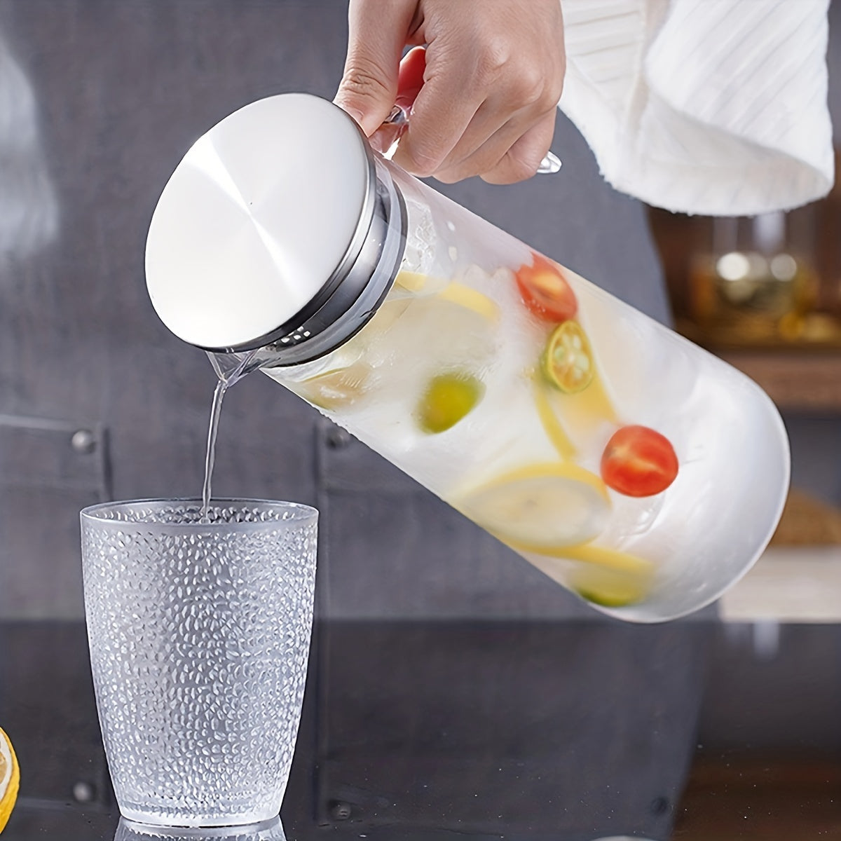1pc Cubo de hielo de gran capacidad Jarra de bebidas, Jarra de agua de policarbonato para bebidas frías, cerveza, con tapa de filtro y pico de vertido fácil, duradero y transparente