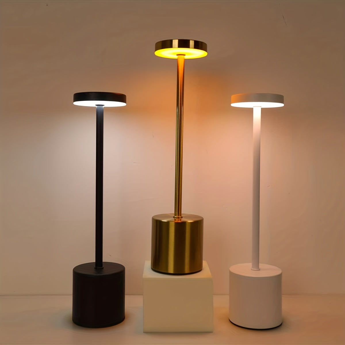 1 lámpara de escritorio LED moderna con control táctil - Batería de litio recargable, carga USB, brillo ajustable, iluminación de arriba para el hogar, oficina, bar y decoración de dormitorio, luz de bar | Lámpara de escritorio moderna | Lámpara con cont