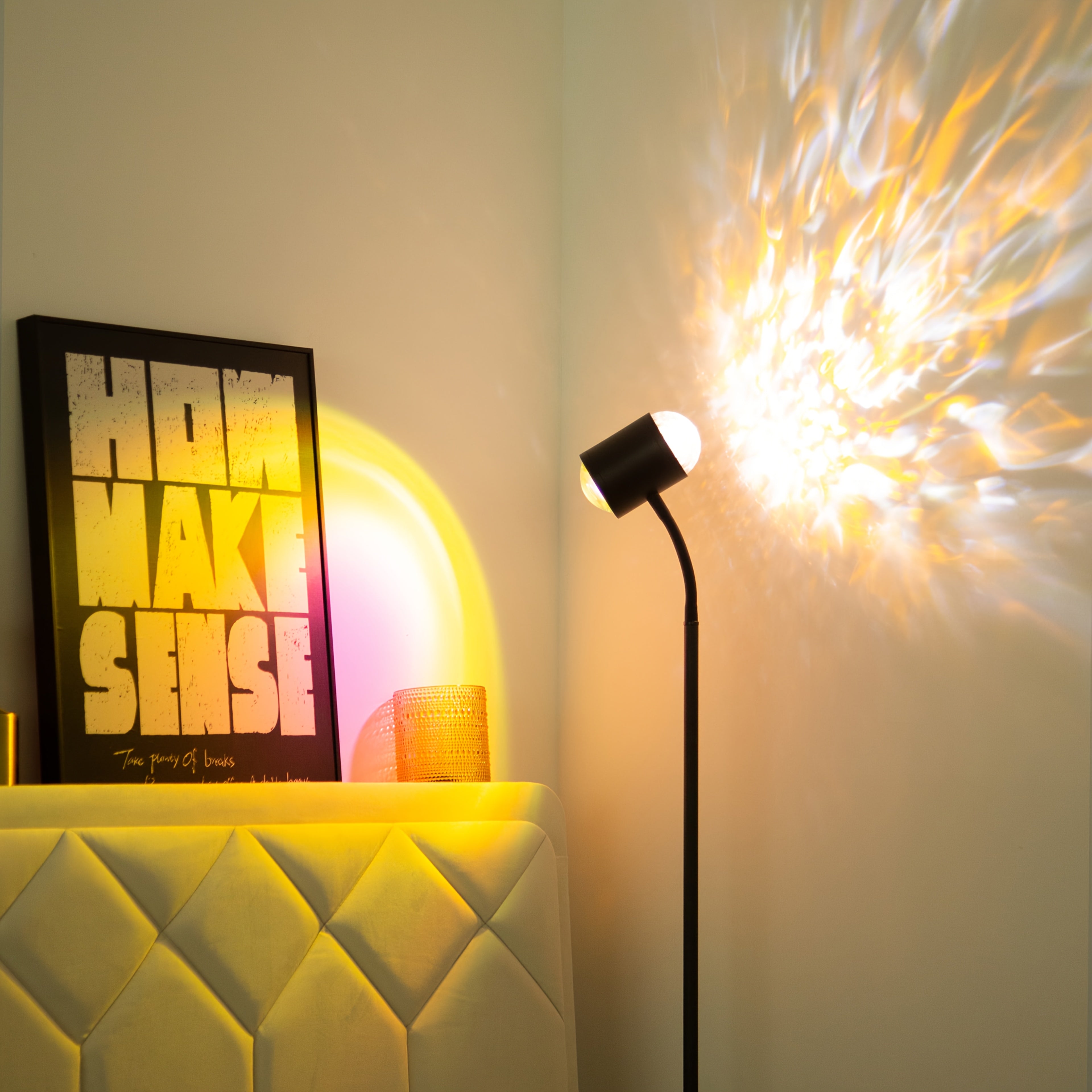 1 lámpara de suelo de luz dual alimentada por USB con altura ajustable y proyección de puesta de sol con ondas de agua - Diseño moderno de metal y vidrio, acabado pulido para sala de estar, dormitorio, estudio - Regalo de decoración del hogar, iluminació