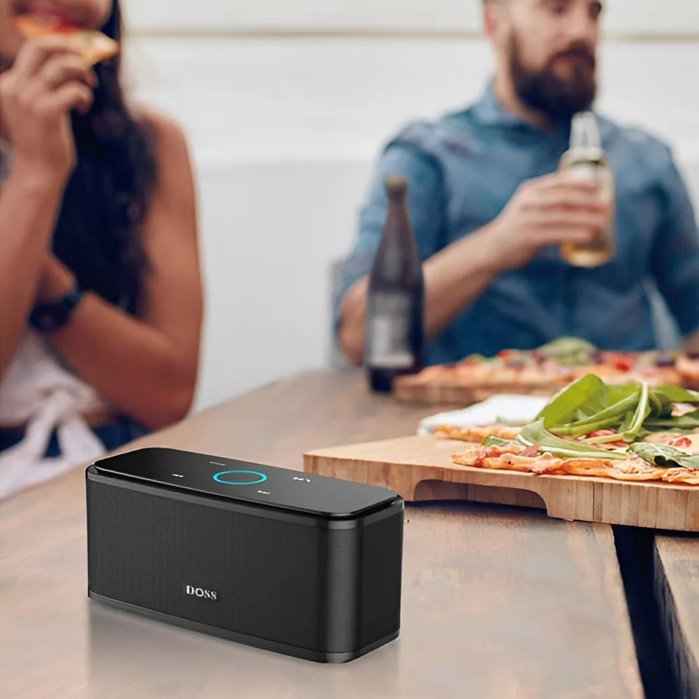 Bocina Bluetooth Doss Soundbox 12w Ipx4 12 Horas Bateria Color Negro