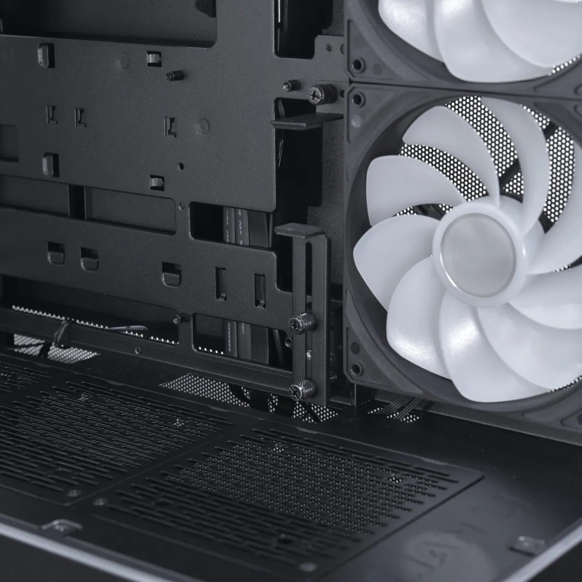 Lian Li Funda Atx Mid-tower Para Pc 3 Ventiladores Argb De