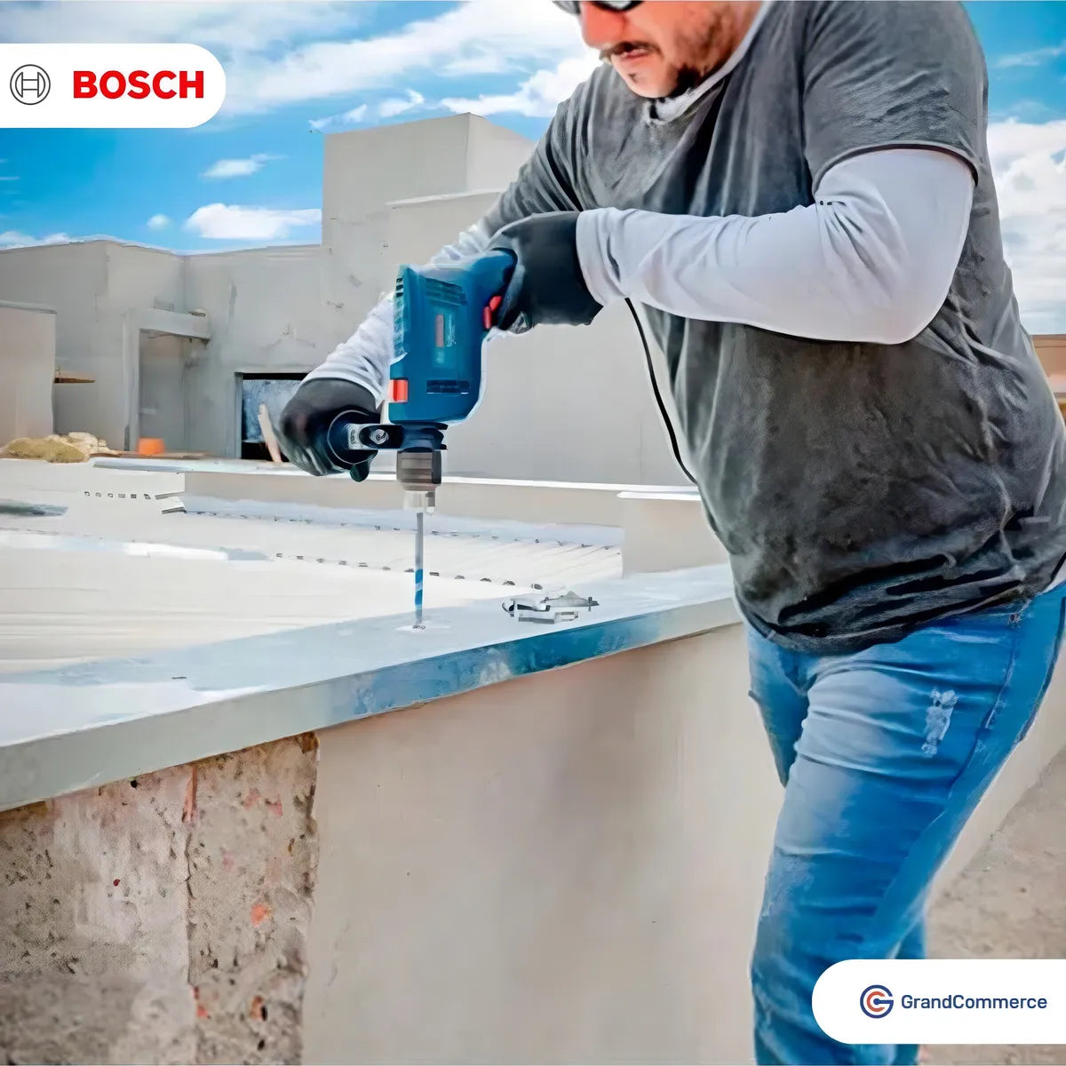 Taladro de impacto Bosch GSB 550 RE 550W con caja de cartón de