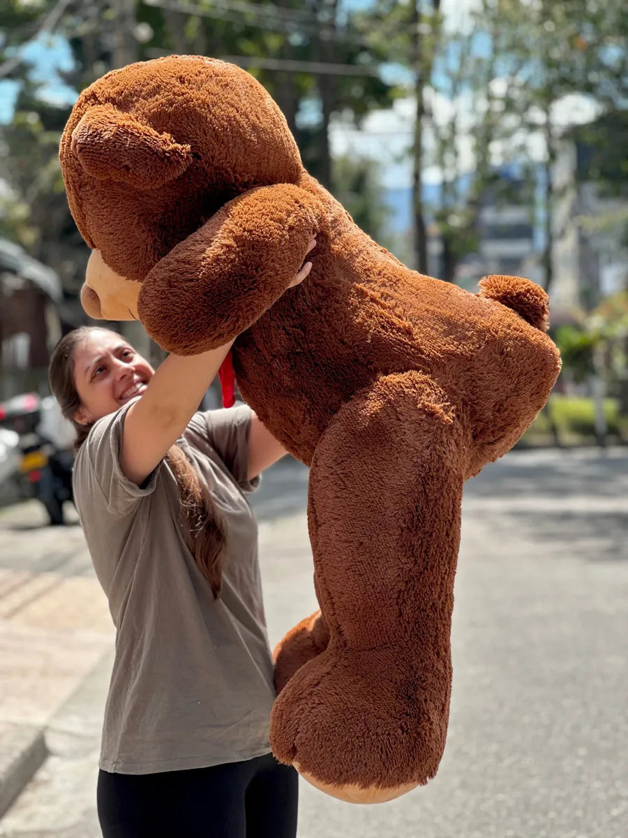 Oso de peluche gigante 1,60 Josefino Color Chocolate y Corbatín rojo