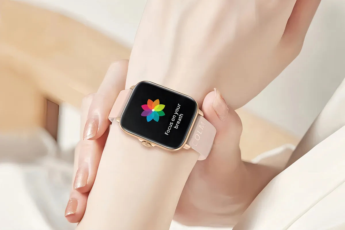 Reloj Smartwatch Colmi P28 Plus Gold 1,69 Ip67 Fitness Color De La Caja Black Color De La Malla Dorado