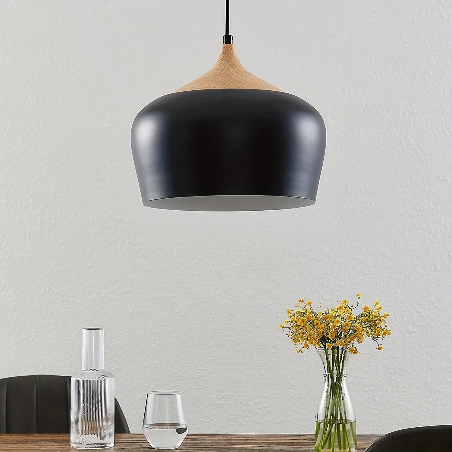 Arandela Moderna Minimalista de Hierro con Diseño en Madera Negra/Blanca - Ideal para Comedor o Isla de Cocina
