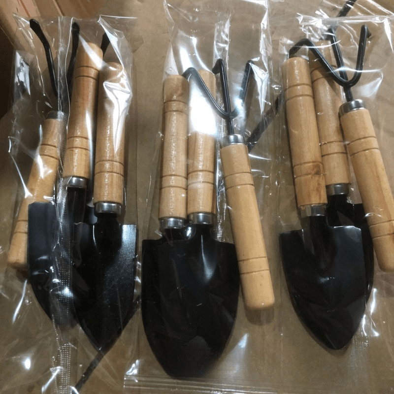 3 piezas de juego de herramientas de jardinería de mano - Mini pala, pala y rastrillo de metal y madera duraderos para suculentas, macetas y plantación, no se necesita electricidad