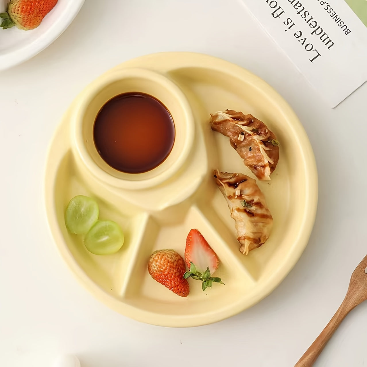 1 pza., Plato de comida dividido de plástico redondo innovador, colores aleatorios - Libre de BPA, apto para lavavajillas