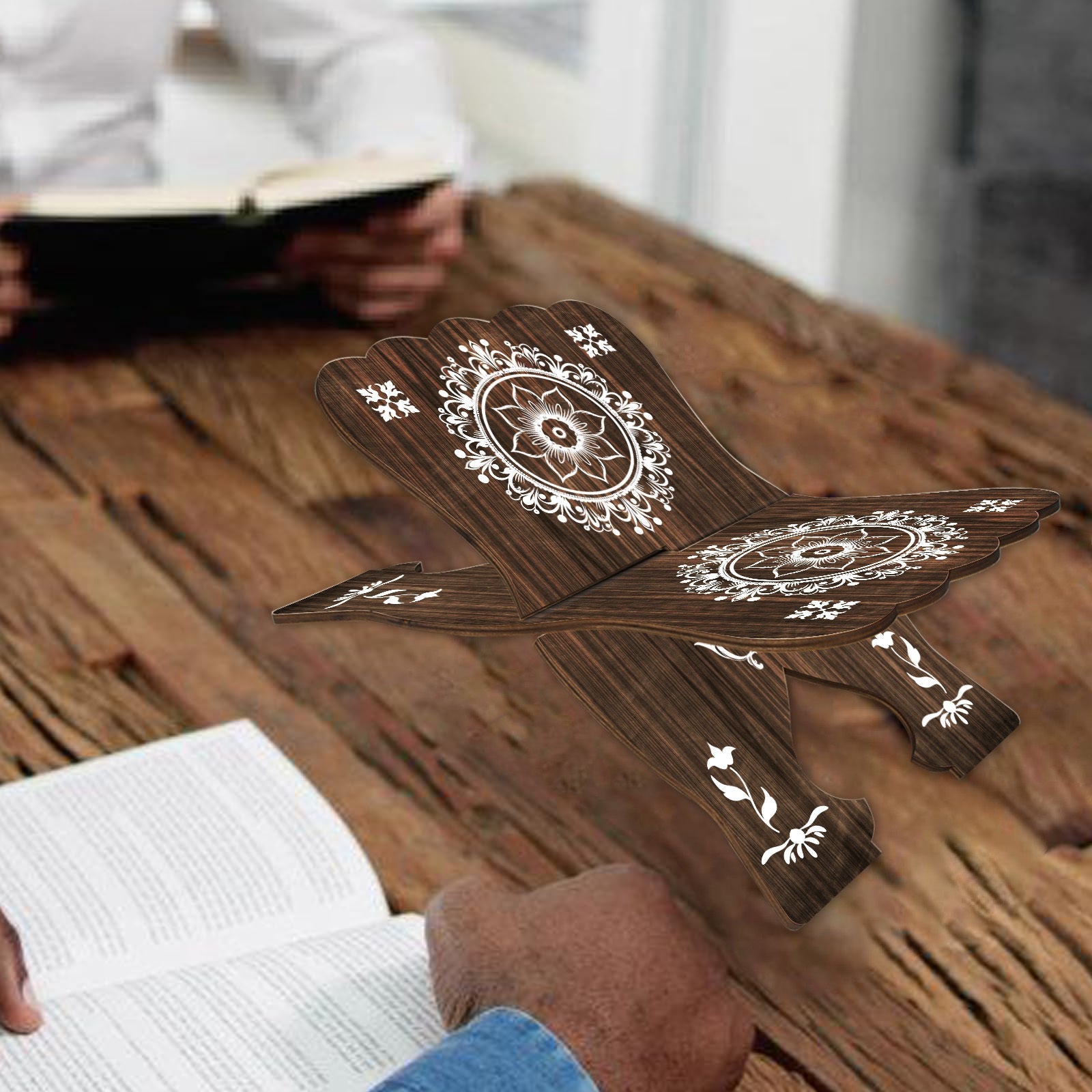 Estantería Islámica - Elegante Soporte Plegable de Madera con Tallados Florales y Geométricos, Perfecto para el Corán, la Biblia y Revistas, Regalo Ideal para Ramadán y Festividades Musulmanas | Exquisita Carpintería | Portabooks Duradero