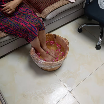 80 Bolsas de Plástico Resistentes para Baño de Pies - Transparente, Uso en Salón y Hogar - Cubiertas Desechables Higiénicas para Pedicura, Sin Necesidad de Electricidad - Accesorios para Spa, Hotel, Remojo de Pies, Diseño Transparente, Fácil Limpieza, Ma