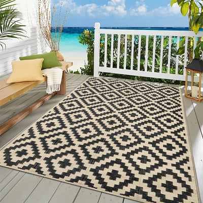 Tapete geométrico duradero de color negro y beige para exteriores - Tapete plegable de plástico para decks, patios, camping, playas y más - Hecho a máquina, ligero y fácil de limpiar, tapete para exteriores | Tapete con patrón geométrico | Tapete de plás