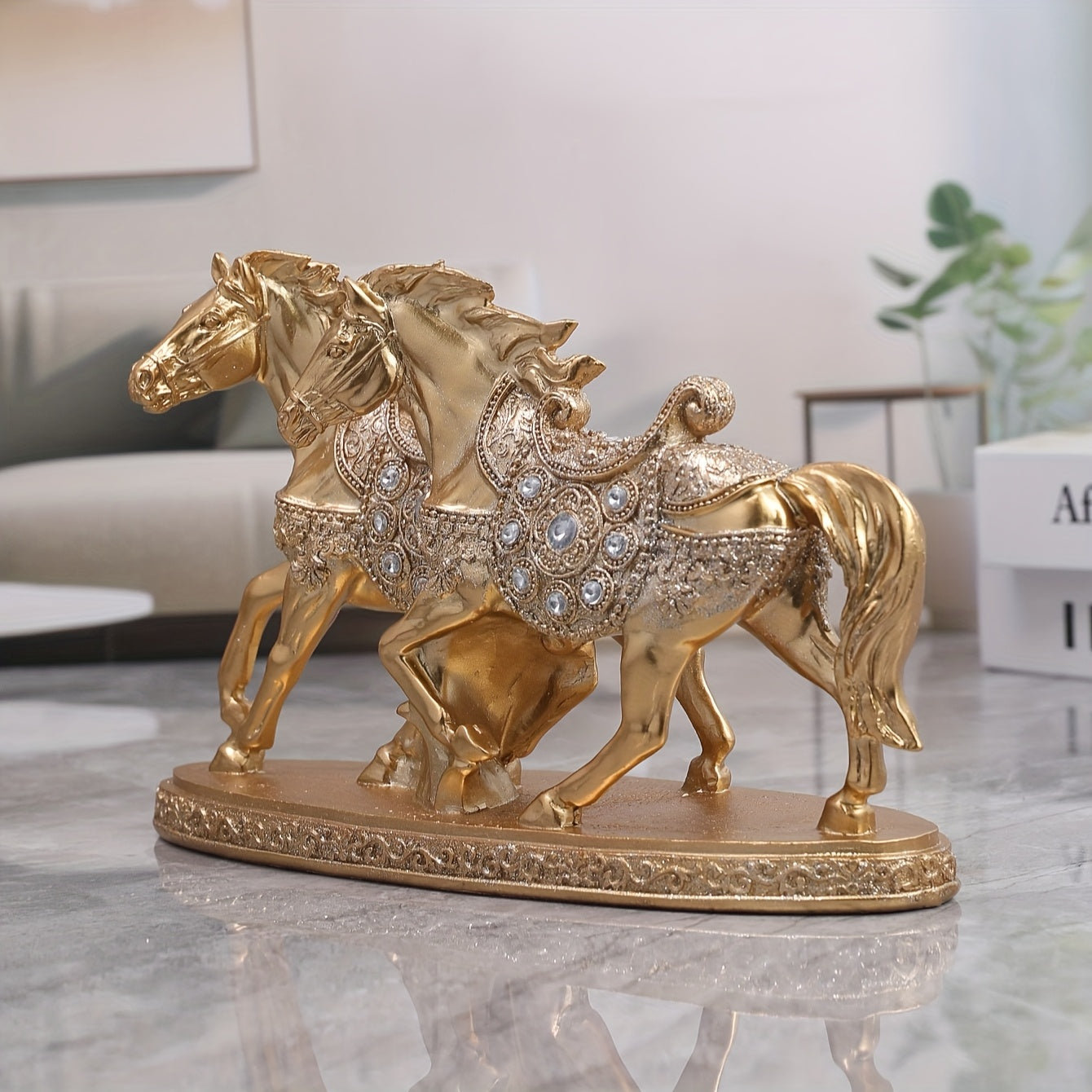 Estatuilla de Doble Caballo Dorado TY - Escultura de Resina Estilo Europeo con Cristales, Decoración para Interiores/Exteriores en Sala de Estar u Oficina, Arte Mural de Caballos sin Necesidad de Electricidad, Base Resistente