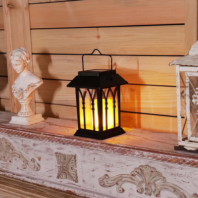 Linternas colgantes con energía solar para exteriores, paquete de 2 luces de velas parpadeantes de plástico, iluminación decorativa impermeable para porche, mesa de patio, panel solar no extraíble, batería de níquel de 400 mAh