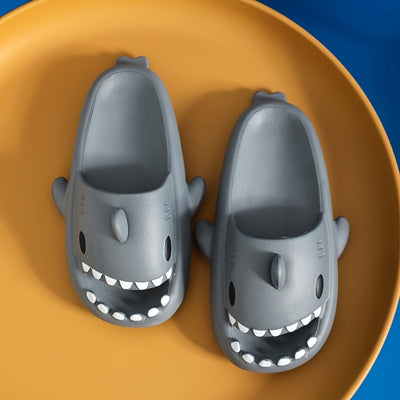 Zapatillas de Tiburón Nueva Generación para Mujeres - Chanclas Gruesas de Verano para Uso en Interiores/Exteriores, Zapatillas de Baño con Diseño de Tiburón y Color Degradado, Sandalias Unisex para Hombres y Mujeres, Ideales para Playa o Ducha, 5 Estilos