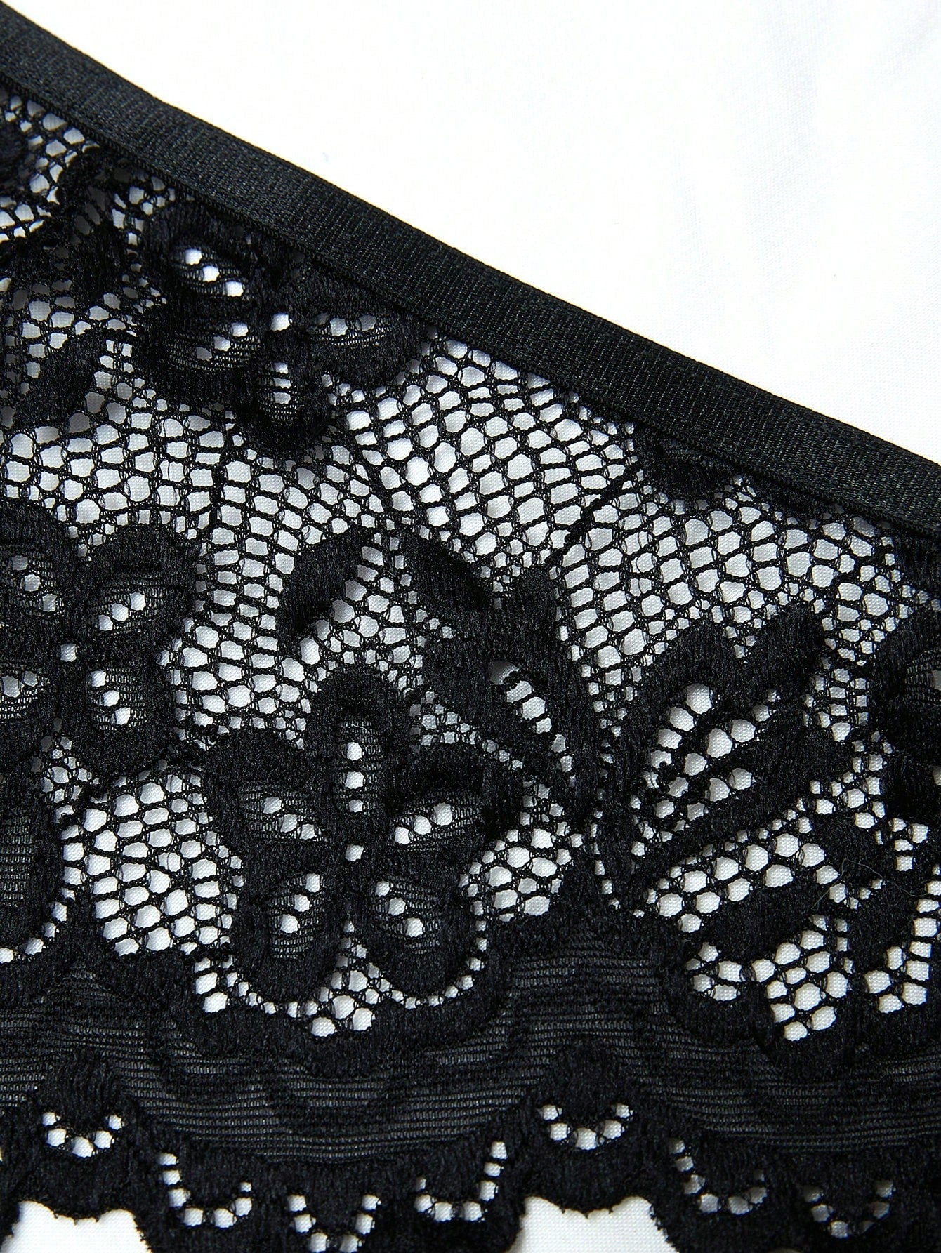 Set de lenceria con bordado de mariposa con encaje floral con aro