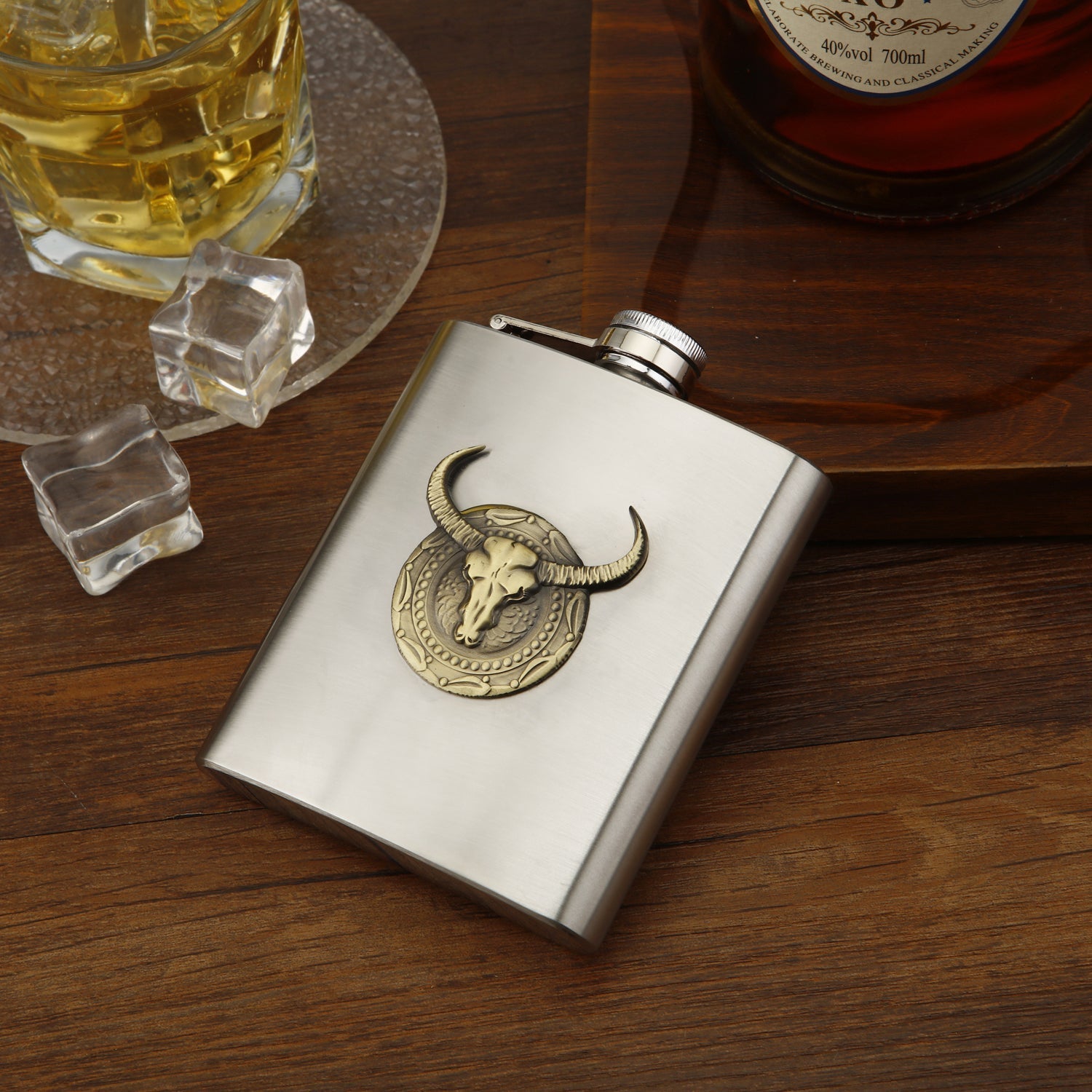 1pc, Jarra De Vino, Olla De Vino De Acero Inoxidable, Jarra De Vino Portátil Con Marca De Cabeza De Toro Vintage, Jarra De Vino Portátil, Suministros De Camping, Suministros De Bar