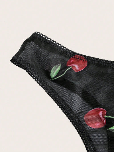 Conjunto De Tangas Y Brasier Con Aros De Malla Color Cereza
