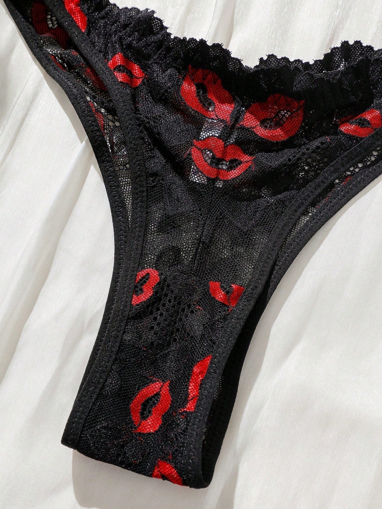 Conjunto De Lenceria Para Mujeres Con Estampado De Labios Para El Dia De San Valentin
