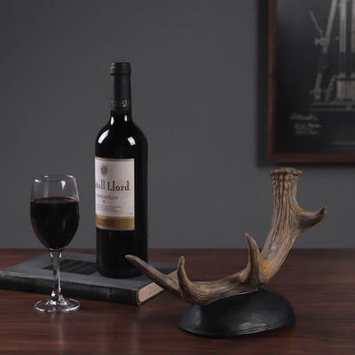Portabotellas de Resina Antler Tabletop, Soporte de Exhibición Elegante con Una Fila de Estantería para Almacenamiento de Bebidas