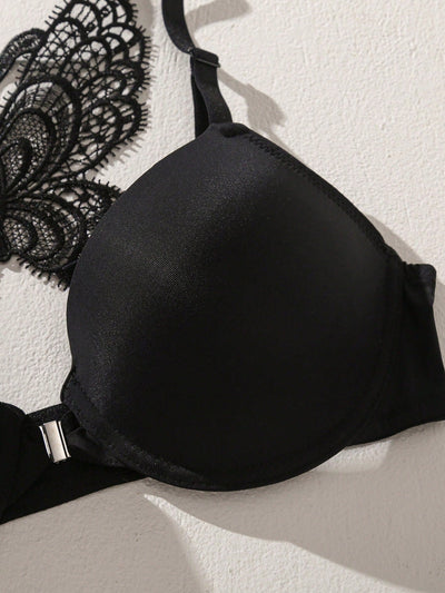 Juego de ropa interior femenina con diseno de mariposa en la parte trasera que incluye una prenda inferior y una parte superior