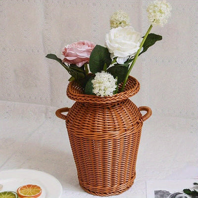 Jarrón de imitación ratán en forma de cuerno vintage, maceta alta de plástico tejido para arreglos florales
