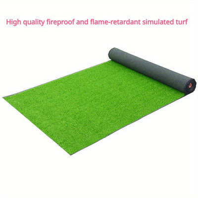 1 rollo de césped artificial grueso y retardante de llamas - Alfombra de alta calidad antideslizante y resistente a aceites, para uso en interiores/exteriores, ideal para bodas, fiestas, balcones y techos, alfombra de césped artificial realista y durader