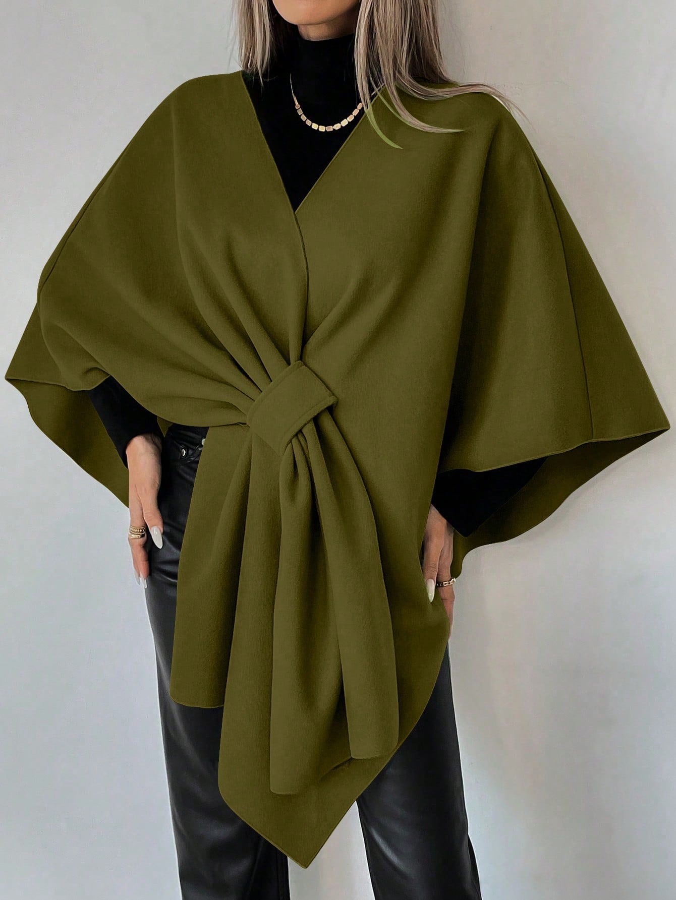 Clasi capa abrigo de lana asimetrica y holgada de diseno de moda de un solo color, para otono/invierno