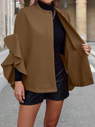 Clasi abrigo elegante de mujer con parches de un solo boton y ribete de volantes en unicolor para otono/invierno