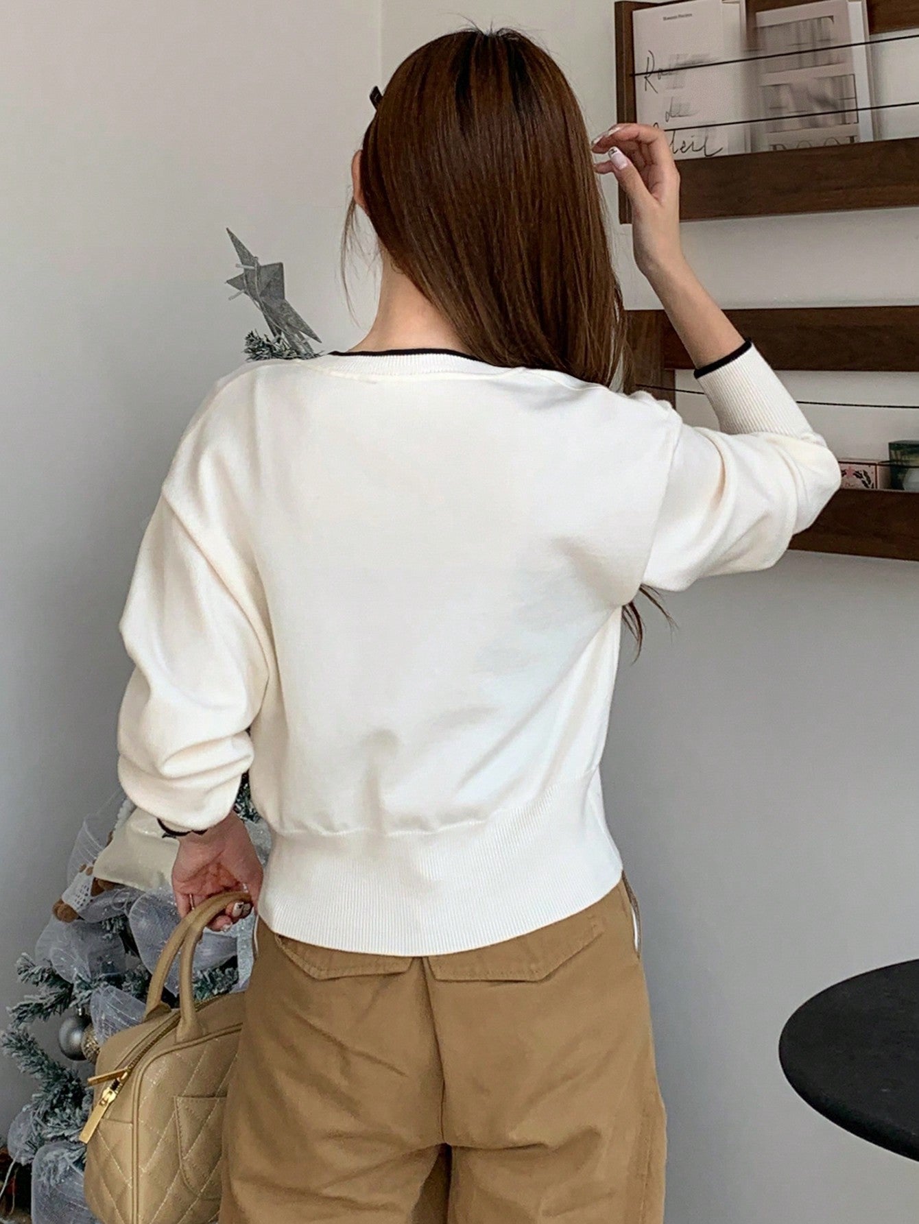 Dazy camisa casual de manga larga con bloques de color, decoracion de lazo e impresion de botones para mujer
