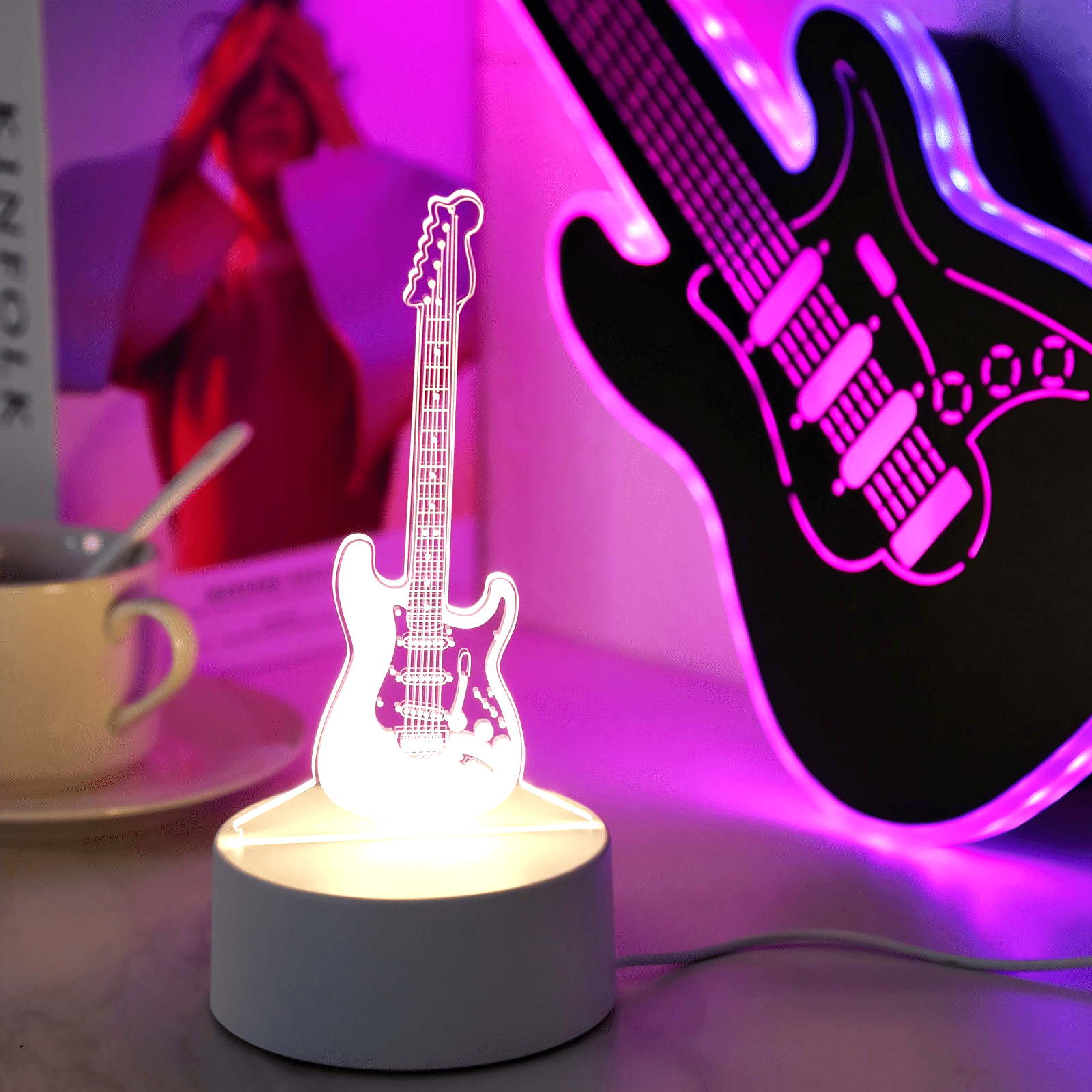 1pc Luz Nocturna 3D de Guitarra, Luz Cálida de Color Único con Enchufe USB, Luz Creativa para Escritorio, Luz de Ambiente para Dormitorio, Luz de Decoración para Habitación, Luz Nocturna de Novedad, Luz Nocturna de Mesita de Noche, Luz de Regalo para Ama