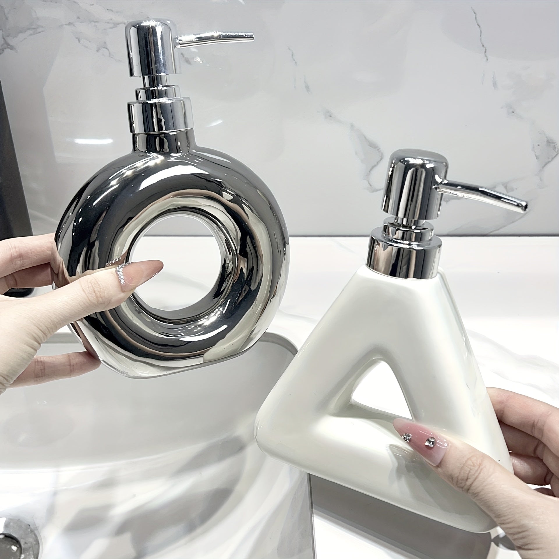 Botella de cerámica elegante y de lujo con diseño premium, ideal para almacenar jabón líquido, ligera y fácil de transportar