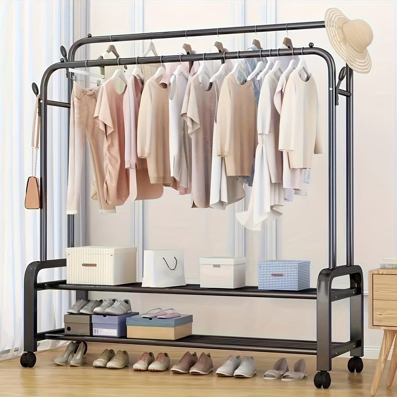 Organizador de Ropa con Ruedas - Estantería Doble para Secado y Almacenamiento de Zapatos, Soporte Plástico Resistente para Dormitorio o Armario, Solución Multifuncional Ahorradora de Espacio, Diseño Eficiente con Barras Dobles