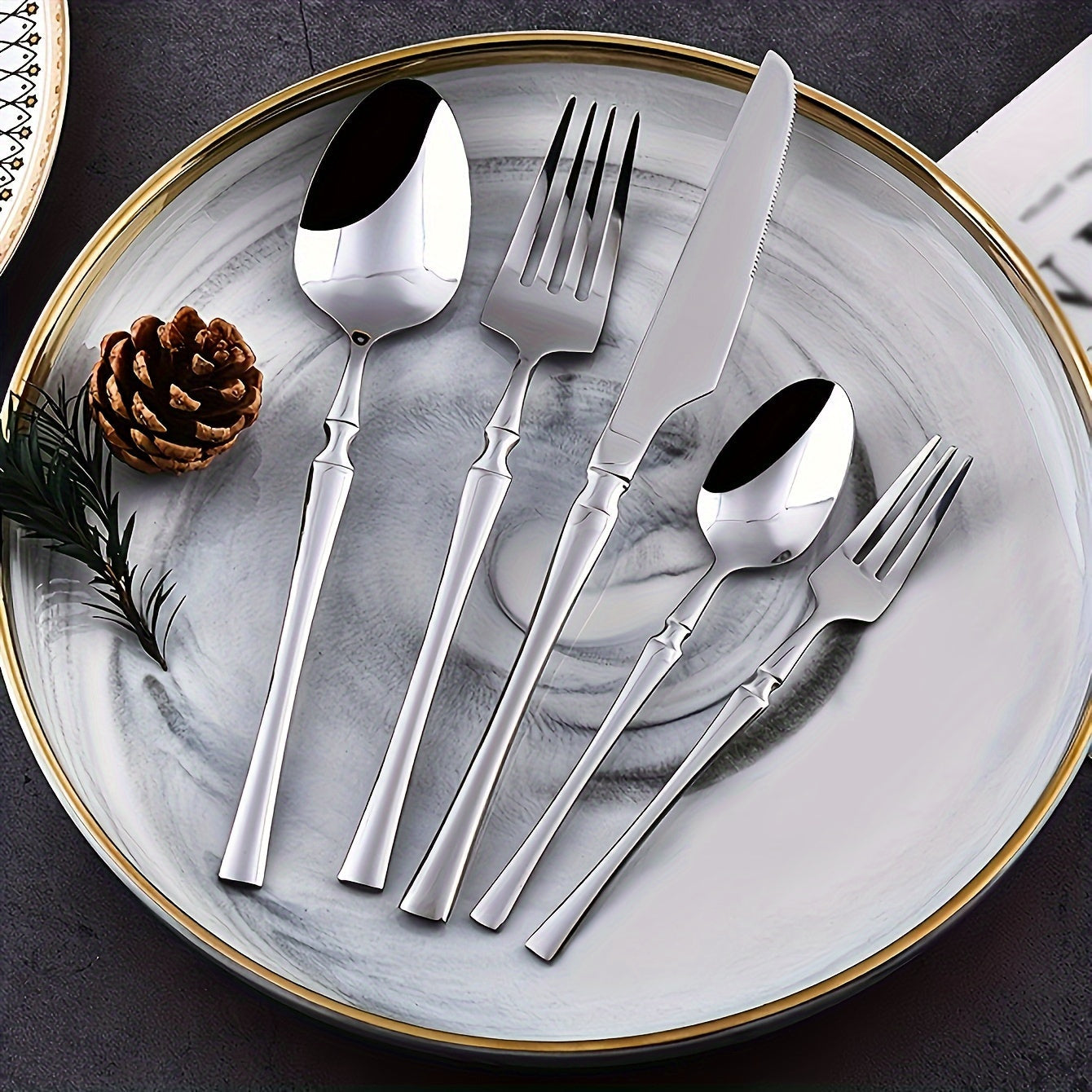20/30/40 piezas Juego de cubiertos de acero inoxidable elegante plateado, cintura delgada y mango delicado, 4/6/8 persona vajilla de alta calidad, cuchillo para bistec, tenedor, cuchara, cuchara de postre y tenedor, para hogar, cocina, restaurante, fiest
