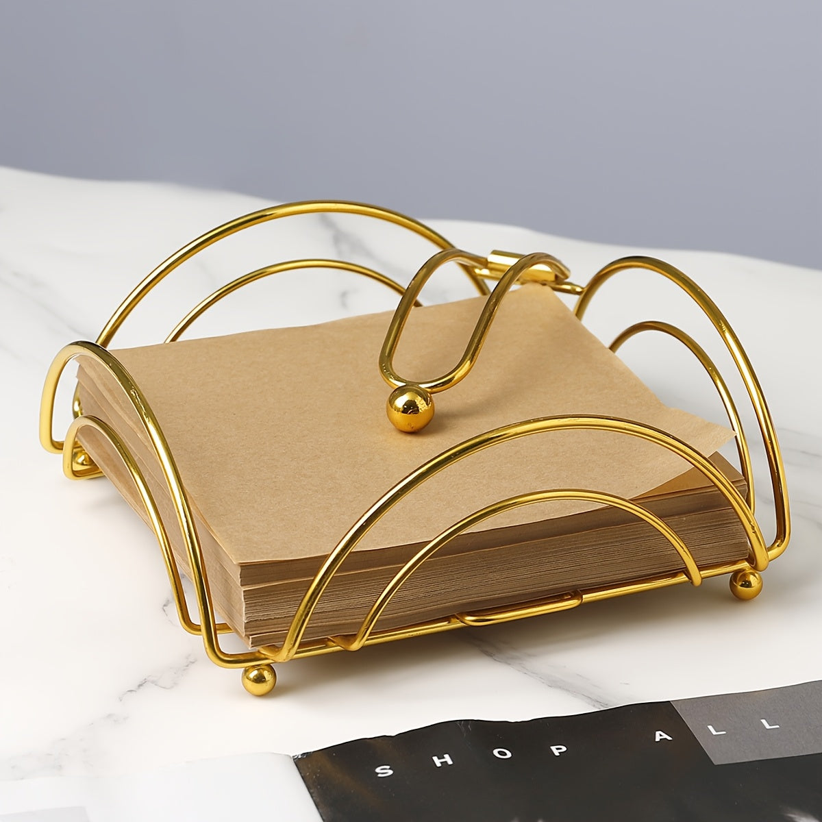 Soporte de Papel de Metal Versátil - Estante de Almacenamiento de Servilletas y Papel Cuadrado para Escritorio, Oficina y Decoración del Hogar | Regalo Perfecto para Navidad, San Valentín, Ramadán