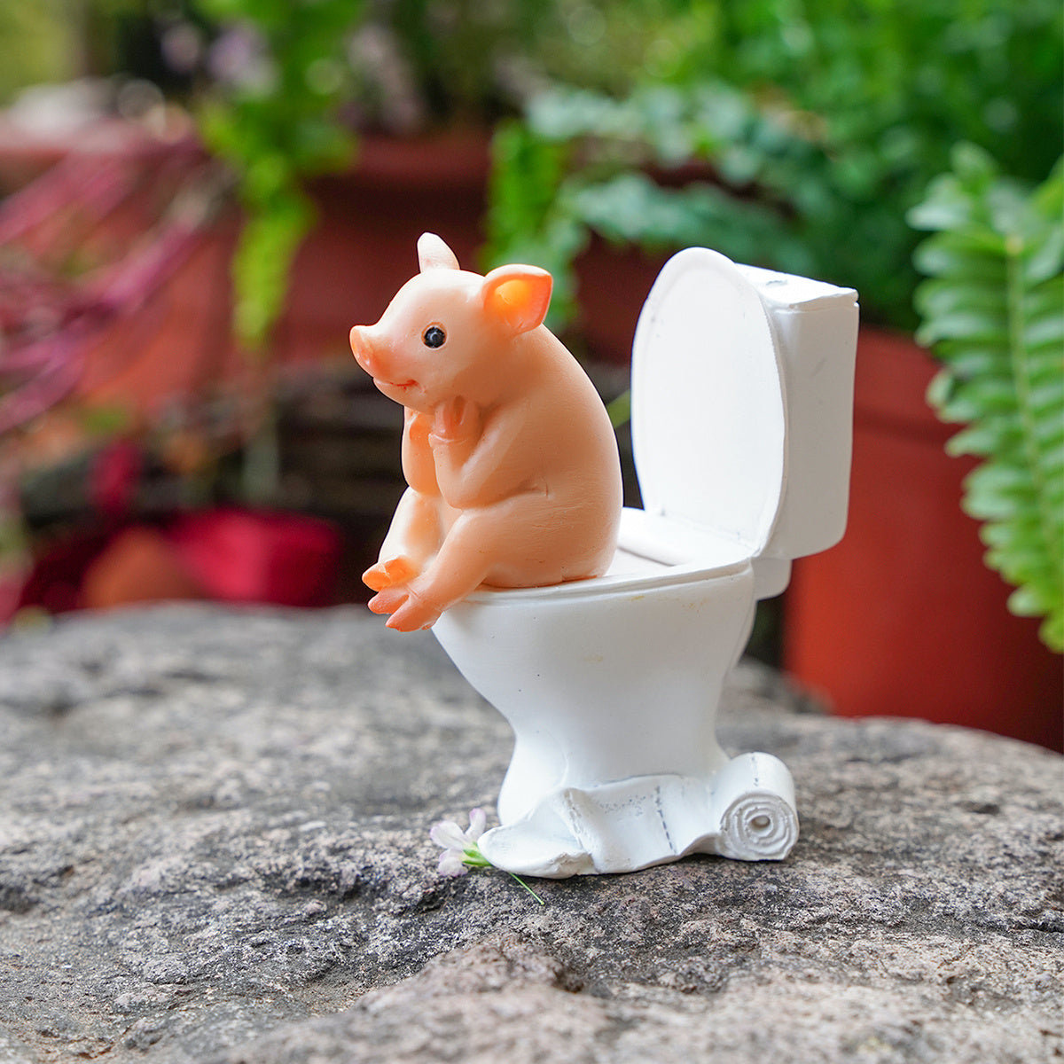 Decoración de Asiento de Inodoro de Resina con Dibujo Animado de Cerdo Lindo - Figura de Animal Caprichosa para Interior y Exterior del Hogar, Jardín y Escritorio, 3.3x6.35 cm