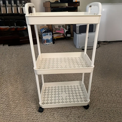 Carrito de Almacenamiento Rodante de Plástico Blanco de 3 Niveles con Asa - Organizador Multiusos para Cocina, Baño y Dormitorio - Estantes de Malla Duraderos para Acceso Fácil, Carro Utilitario Móvil | Almacenamiento Moderno | Almacenamiento Ventilado