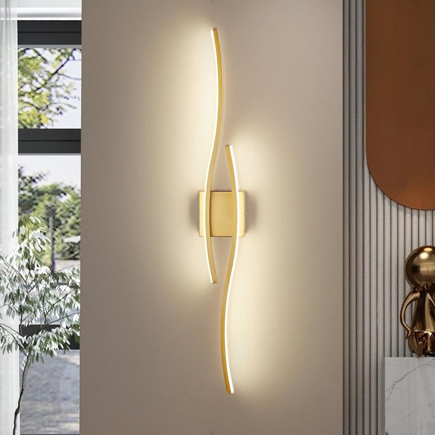 1pc Lámpara de Pared LED Estilo Moderno Dorado, Superficie Metálica Anticorrosiva, Adecuada para Dormitorio, Pasillo, Iluminación Semiempotrada Removible, Luz Decorativa para Espejo de Tocador, Conexión Directa 110-240V, Accesorio de Iluminación
