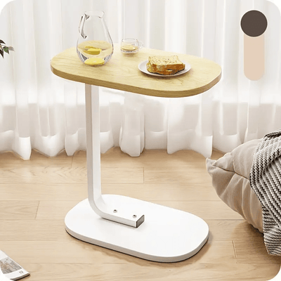 Mesa esencial en forma de C para maratones con dos opciones de color. Estable y robusta, perfecta para usar al lado de un sofá o cama, lo que facilita colocar bebidas y aperitivos para una experiencia cómoda en casa.