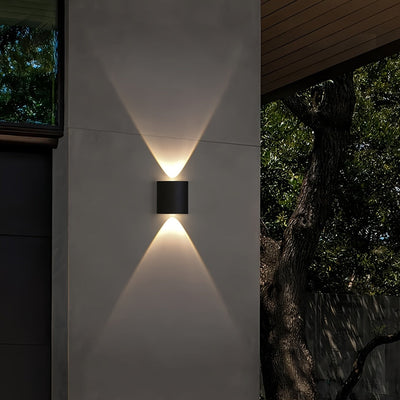 2 piezas de apliques de pared LED modernos, 2W 85-265V, lámparas colgantes de plástico semiempotradas con hardware de instalación, control de interruptor, diseño desmontable para uso en interiores/exteriores - negro y beige, lámpara de pared LED
