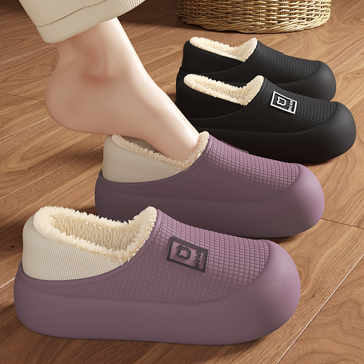 Zapatillas cómodas para mujer - Material suave de EVA con forro de felpa, color lila claro y negro, ideales para el confort en interiores en invierno, estilo casual para el hogar.