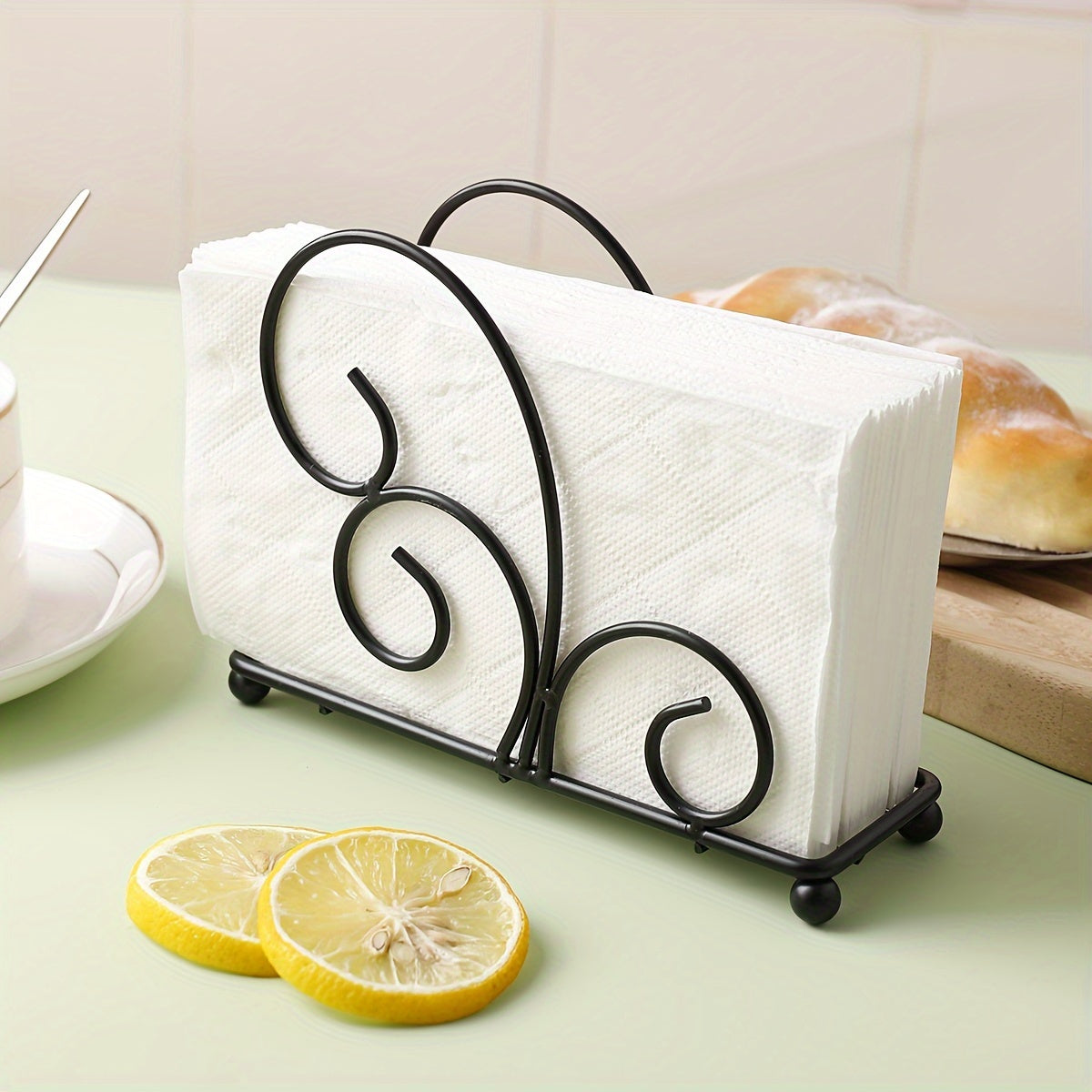 Soporte para Servilletas de Hierro Fundido de 1 Pieza - Diseño de Media Luna con Calados, Organizador de Mesa para Cocina, Comedor y Uso en Cafeterías e Hoteles - Decoración Elegante para la Mesa, Accesorio de Cocina | Calado Decorativo | Diseño Intrinca