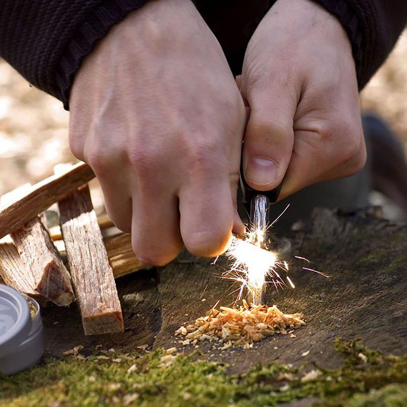 Pedernal Encendedor Camping Supervivencia Iniciador de Fuego + Rascador Metálico AE250