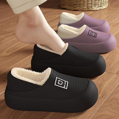 Zapatillas cómodas para mujer - Material suave de EVA con forro de felpa, color lila claro y negro, ideales para el confort en interiores en invierno, estilo casual para el hogar.