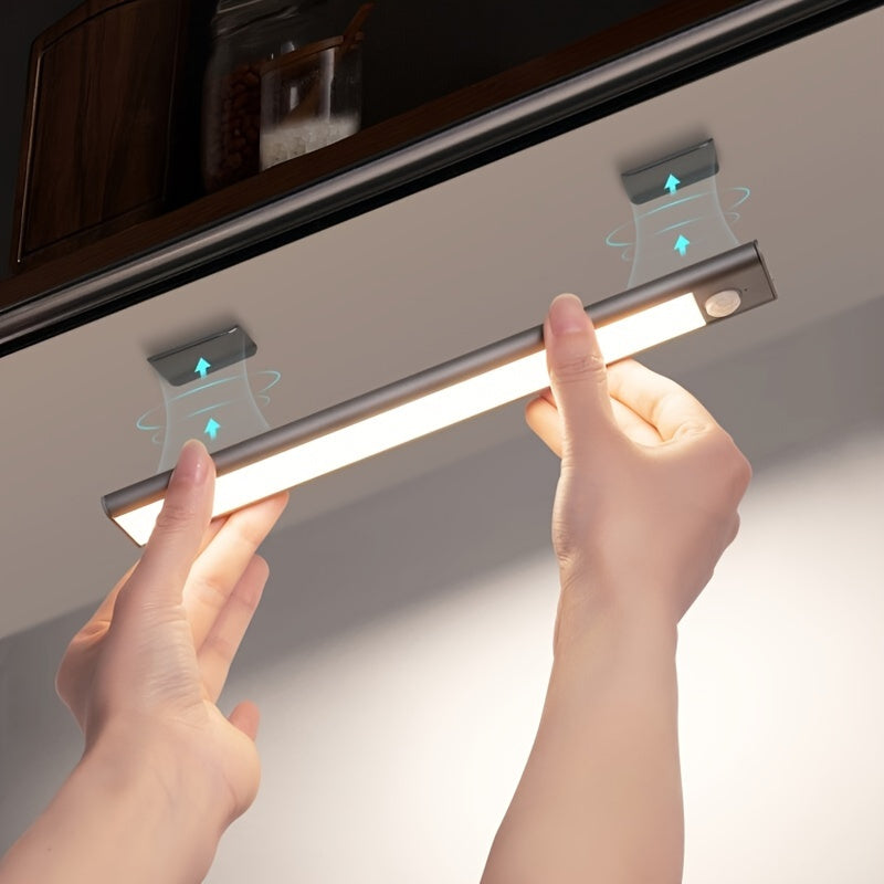 1pc KATHYLIGHT LED Sensor de movimiento Luz de gabinete, Aplique de tira de metal cepillado con control de voz, Inalámbrico magnético USB recargable, Apagado automático, Accesorio desmontable, Pantalla de plástico, para armario, armario, cocina, escalera
