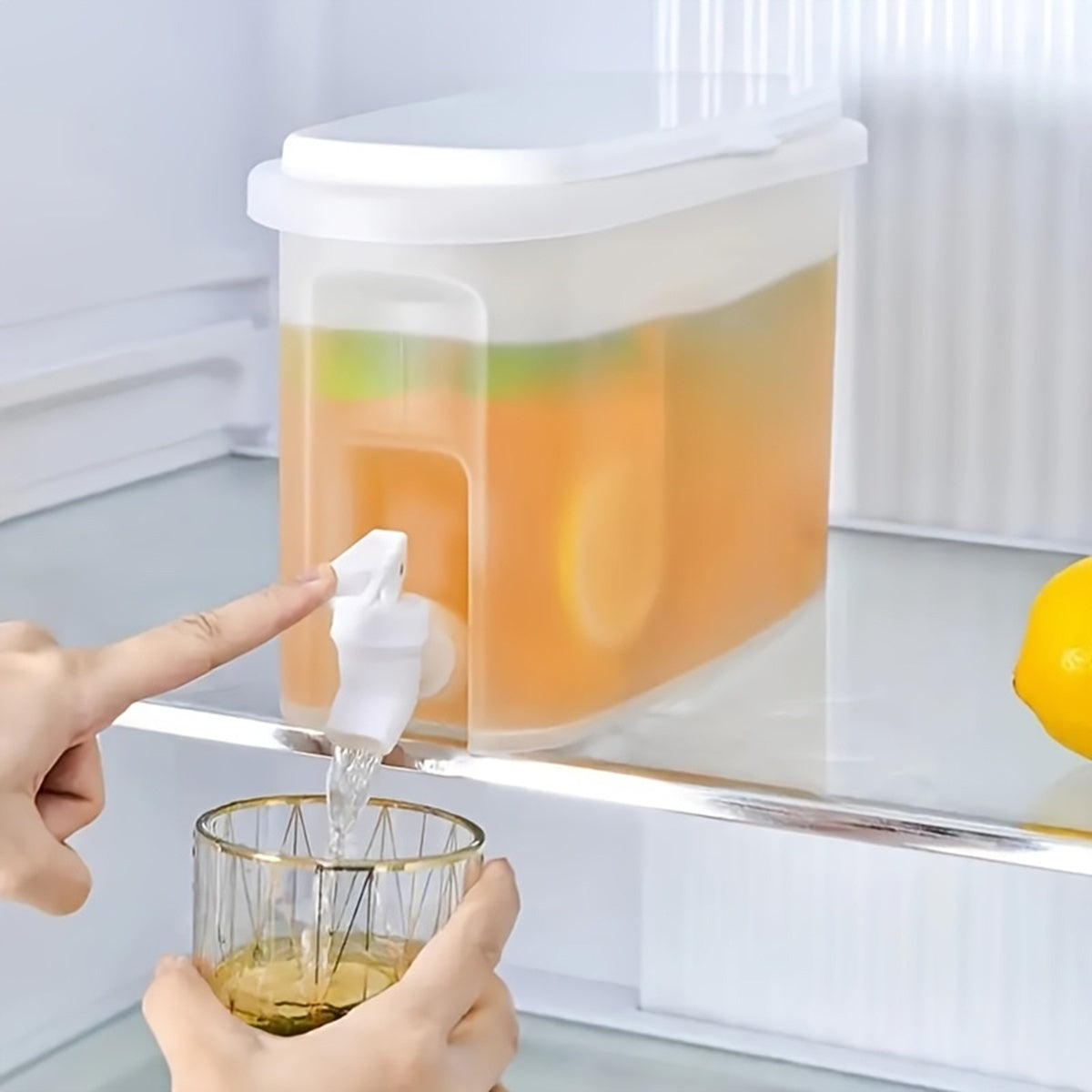 1 pieza, 2.90 litros/102 onzas, gran capacidad, jarra de agua para refrigerador, con pico, hecha de material PP, adecuada para agua fría, jugo, té y café helado - a menos que sea una herramienta pequeña.