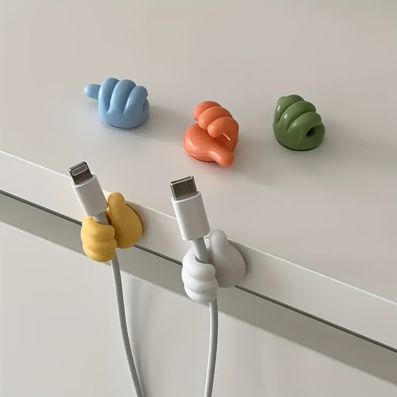 Conjunto de 5 Organizadores de Cables en Forma de Pulgar - Ganchos Adhesivos Sin Taladro para Hogar, Cocina y Dormitorio, Colores Surtidos (Amarillo, Azul, Blanco, Verde), Material Plástico, Ideal para Cargadores y Pequeños Accesorios, Soporte para Cuerd
