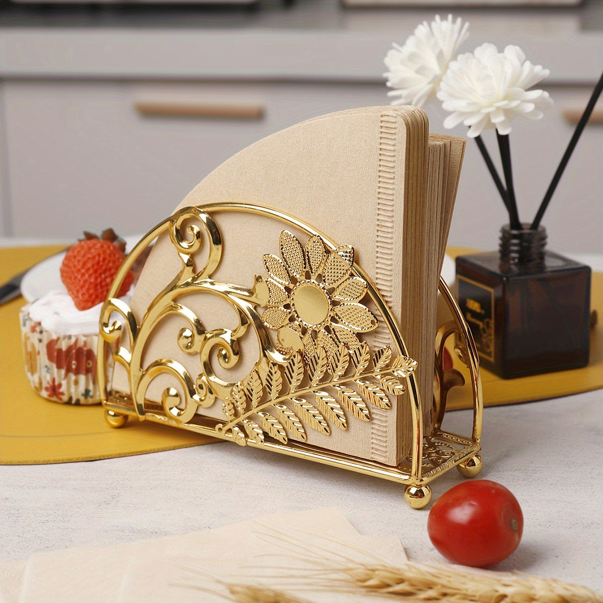Soporte para servilletas de metal dorado vintage con diseño floral elegante, 1 unidad - Intrincado diseño de hojas y flores, perfecto para comedor, cocina o decoración de hotel, organizador de cocina, accesorio elegante, soporte decorativo