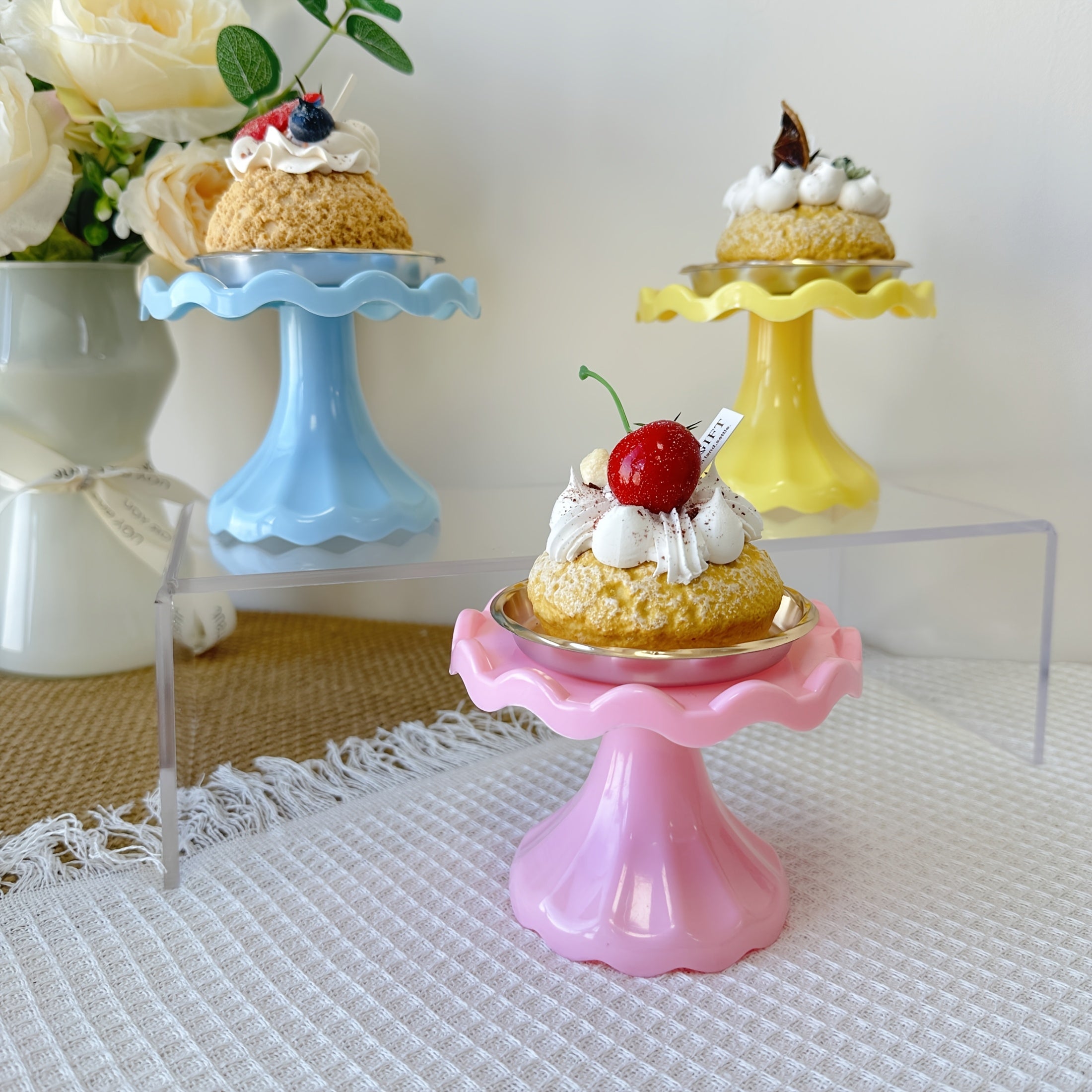 Juego de 3 soportes para cupcakes mini, base para exhibir pasteles pequeños, macarons, chocolates, postres, suministros para bodas, cumpleaños, baby shower, fiestas de té, fiestas rosadas y blancas